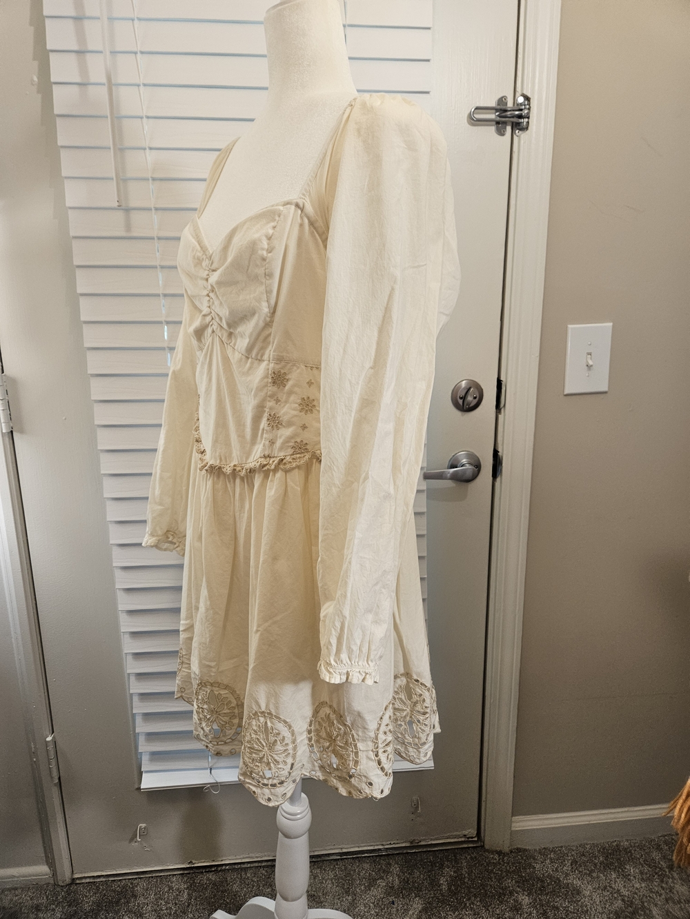 AE American Eagle Cottagecore Cream Sweetheart Ruched Embroidered Sz XL - Picture 4 of 11